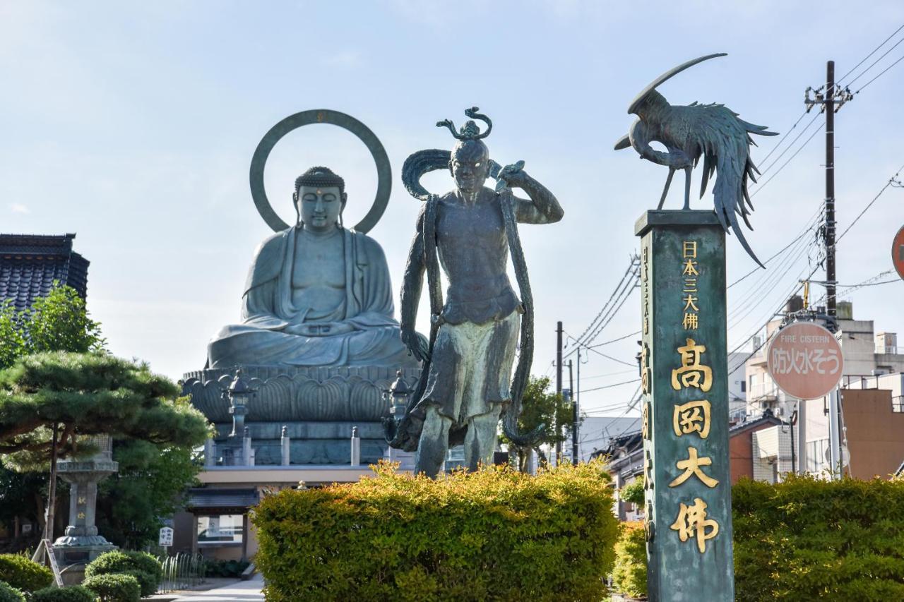 Kadokyu Ryokan Takaoka Esterno foto