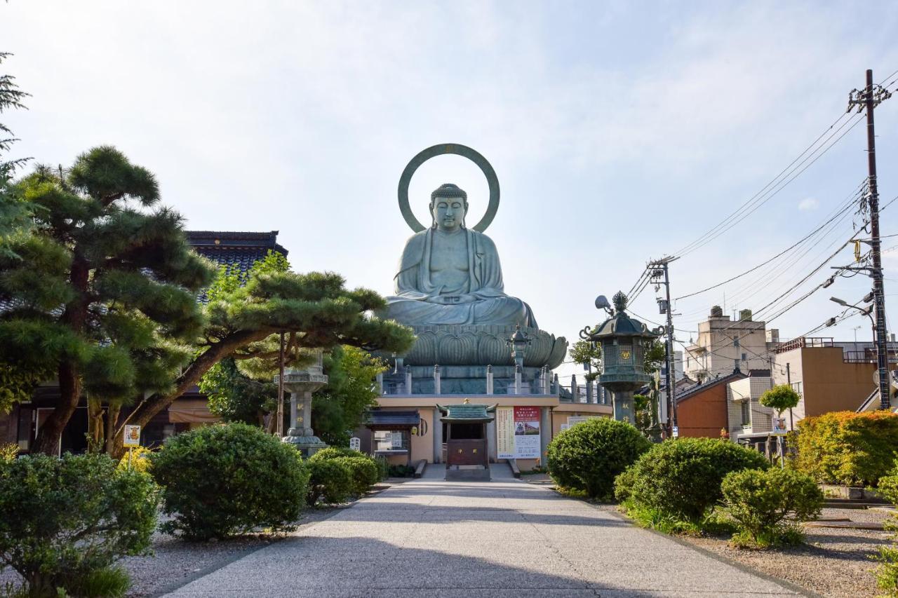 Kadokyu Ryokan Takaoka Esterno foto